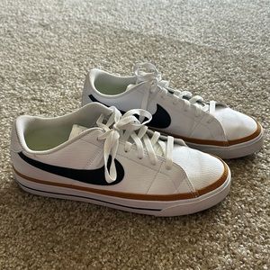 Nike Court legacy womens